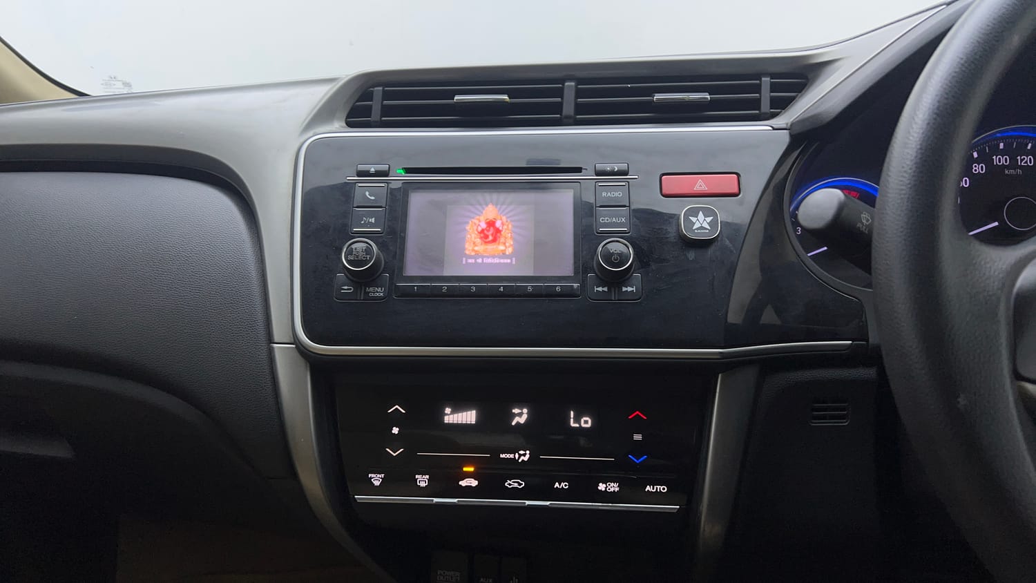 2015 Honda City V-43