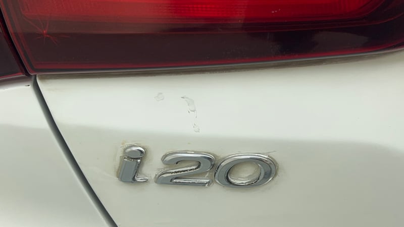 Used 2018 Hyundai Elite i20 Asta 1.2 AT Petrol Automatic dents MINOR SCRATCH