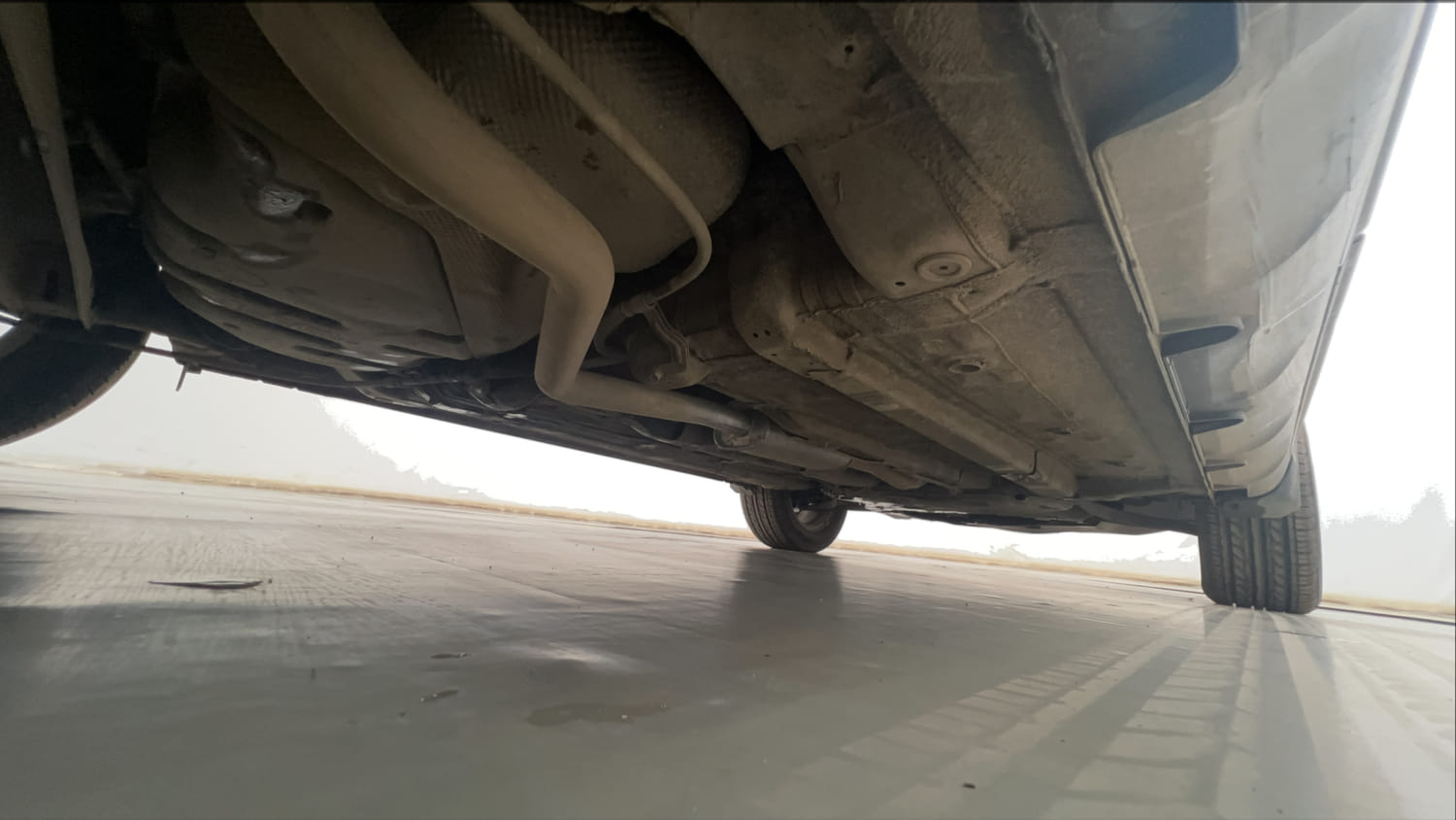 Used 2019 Hyundai Venue SX Plus 1.0 Turbo DCT Petrol Automatic extra REAR RIGHT UNDERBODY VIEW