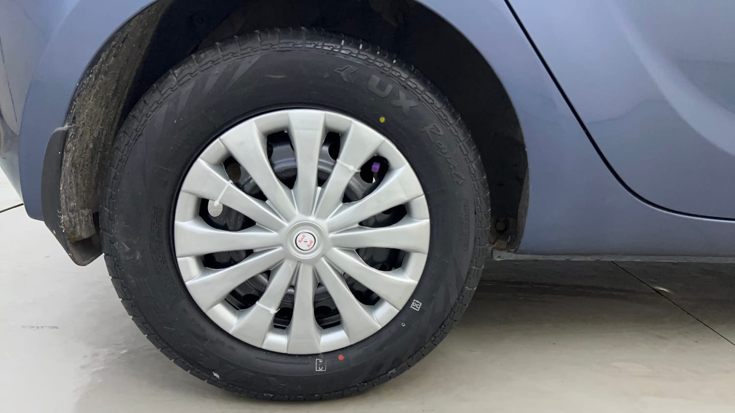 Used 2013 Hyundai i20 Sportz 1.2 Petrol Manual tyres RIGHT REAR TYRE RIM VIEW