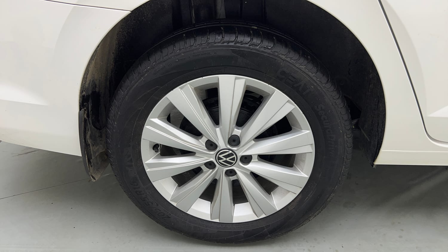 2025 Volkswagen Virtus Highline Plus 1.0 TSI MT-33