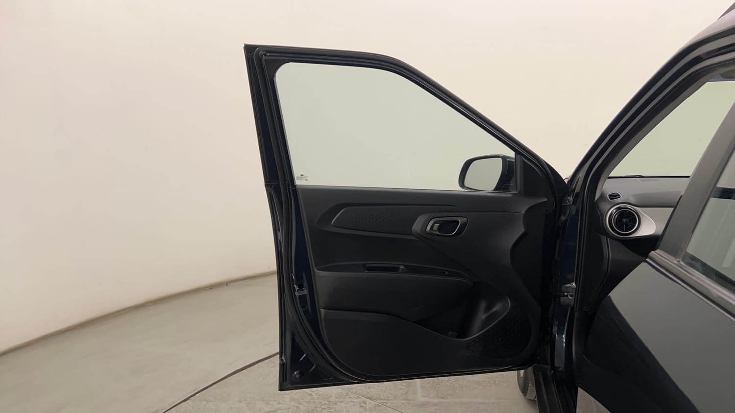 Used 2025 Hyundai Exter SX 1.2 MT Petrol Manual interior LEFT FRONT DOOR OPEN VIEW