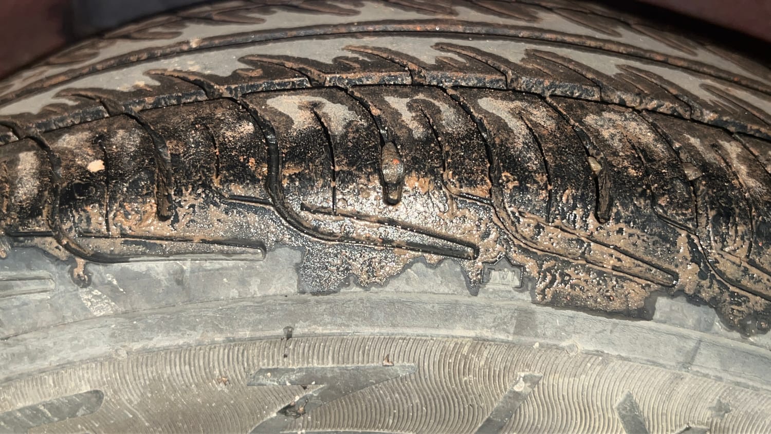 Used 2012 Hyundai i10 Sportz 1.2 Kappa2 Petrol Manual tyres LEFT REAR TYRE TREAD VIEW