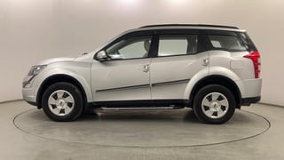 Used 2016 Mahindra XUV500 W6 Diesel Manual exterior LEFT SIDE VIEW