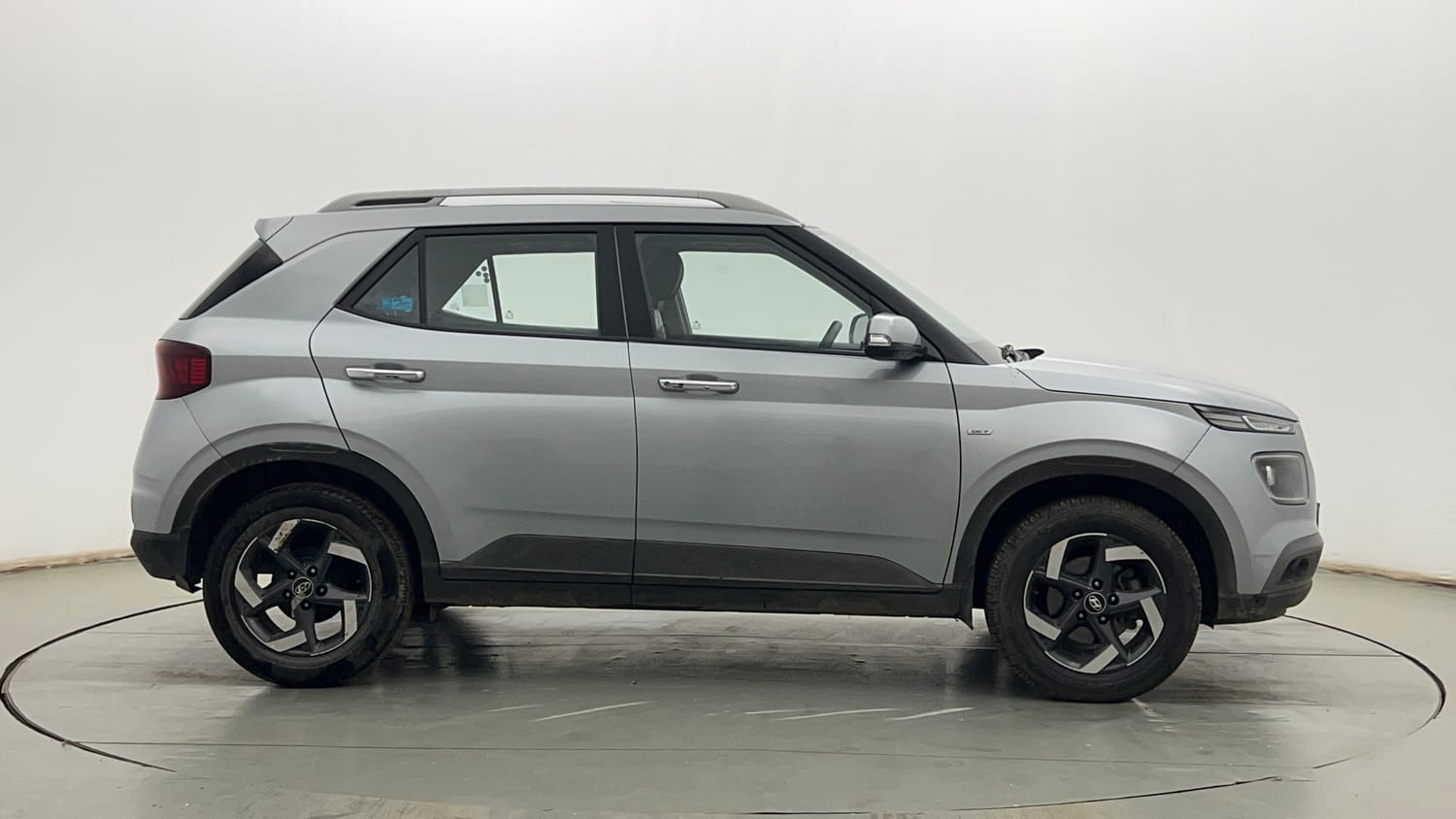 Used 2019 Hyundai Venue SX Plus 1.0 Turbo DCT Petrol Automatic exterior RIGHT SIDE VIEW