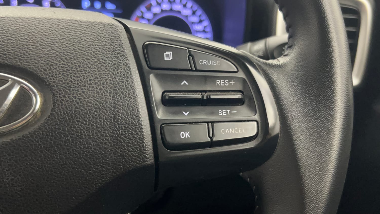 Used 2019 Hyundai Venue SX Plus 1.0 Turbo DCT Petrol Automatic top_features Cruise control