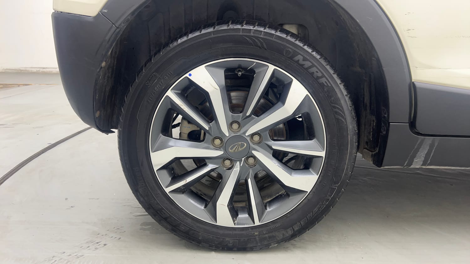 2021 Mahindra XUV 300 W8 (O) 1.2 Petrol-33