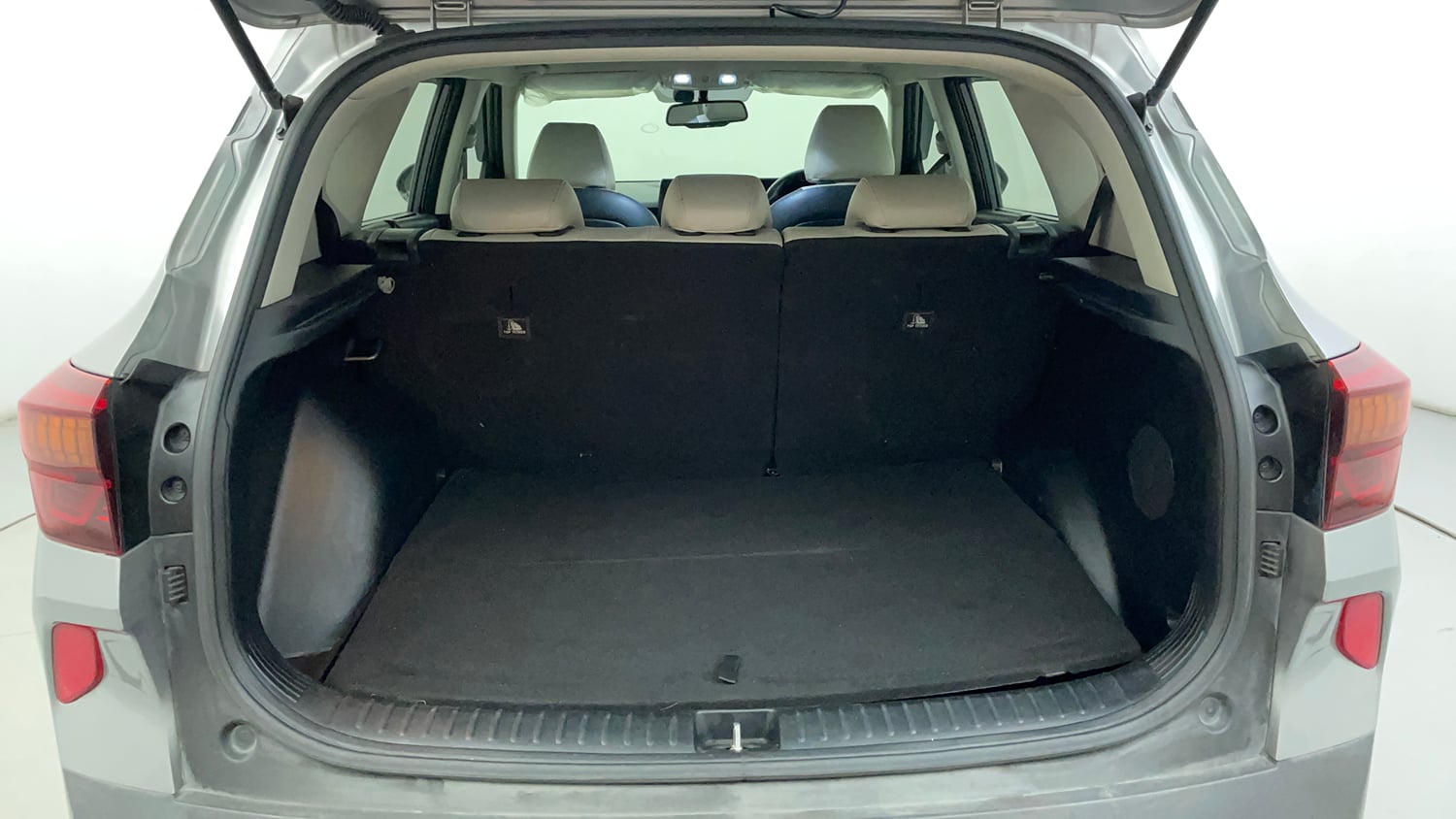 Used 2019 Kia Seltos GTX Plus 1.4 Petrol Manual interior DICKY INSIDE VIEW
