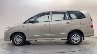 Used 2015 Toyota Innova 2.5 G BS III 8 STR Diesel Manual exterior LEFT SIDE VIEW