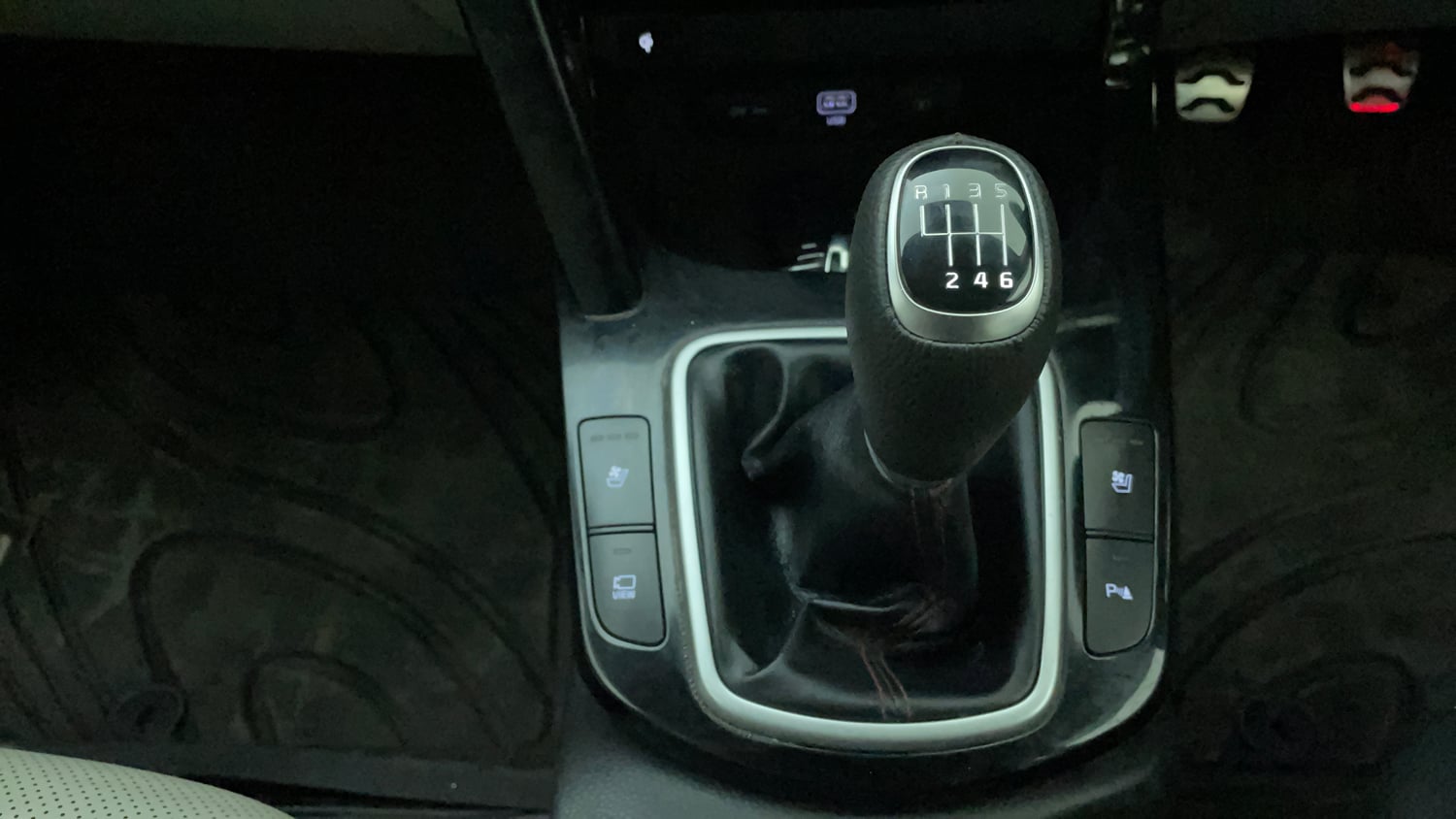 Used 2019 Kia Seltos GTX Plus 1.4 Petrol Manual interior GEAR  KNOB VIEW