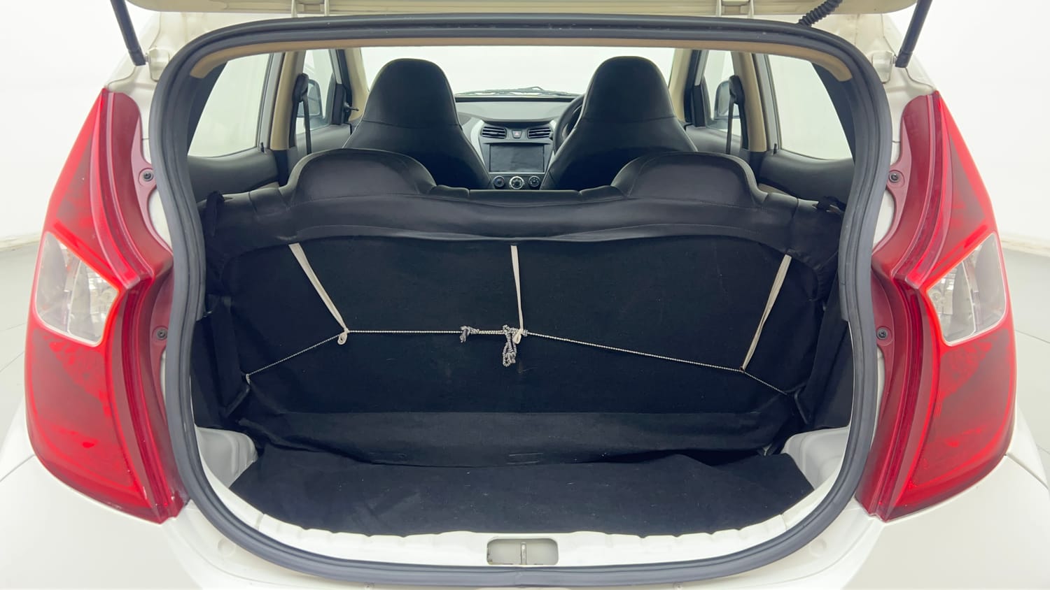 2015 Hyundai Eon Era +-25