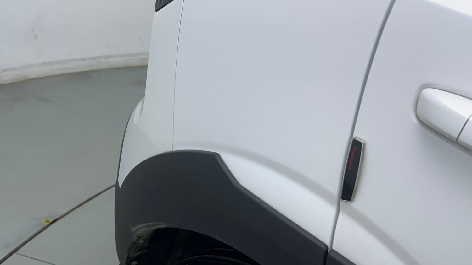 Used 2025 Mahindra XUV 3XO AX5L 1.2 Petrol Petrol Manual dents MINOR SCRATCH