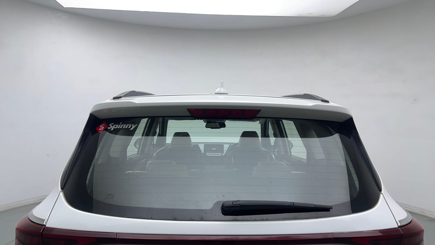 2022 Kia Carens Luxury Plus 1.4 Petrol 7 STR-9