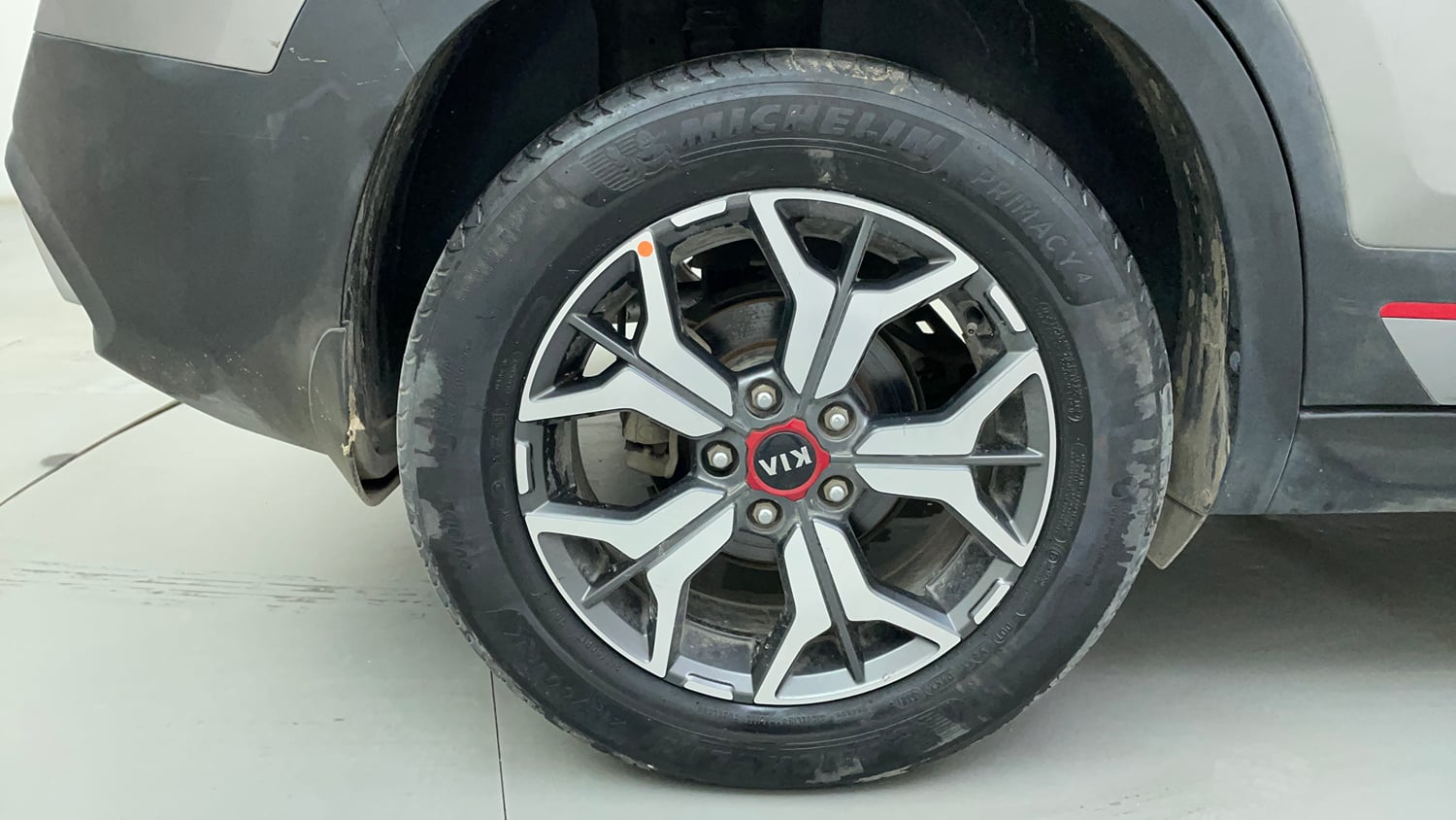 Used 2019 Kia Seltos GTX Plus 1.4 Petrol Manual tyres RIGHT REAR TYRE RIM VIEW