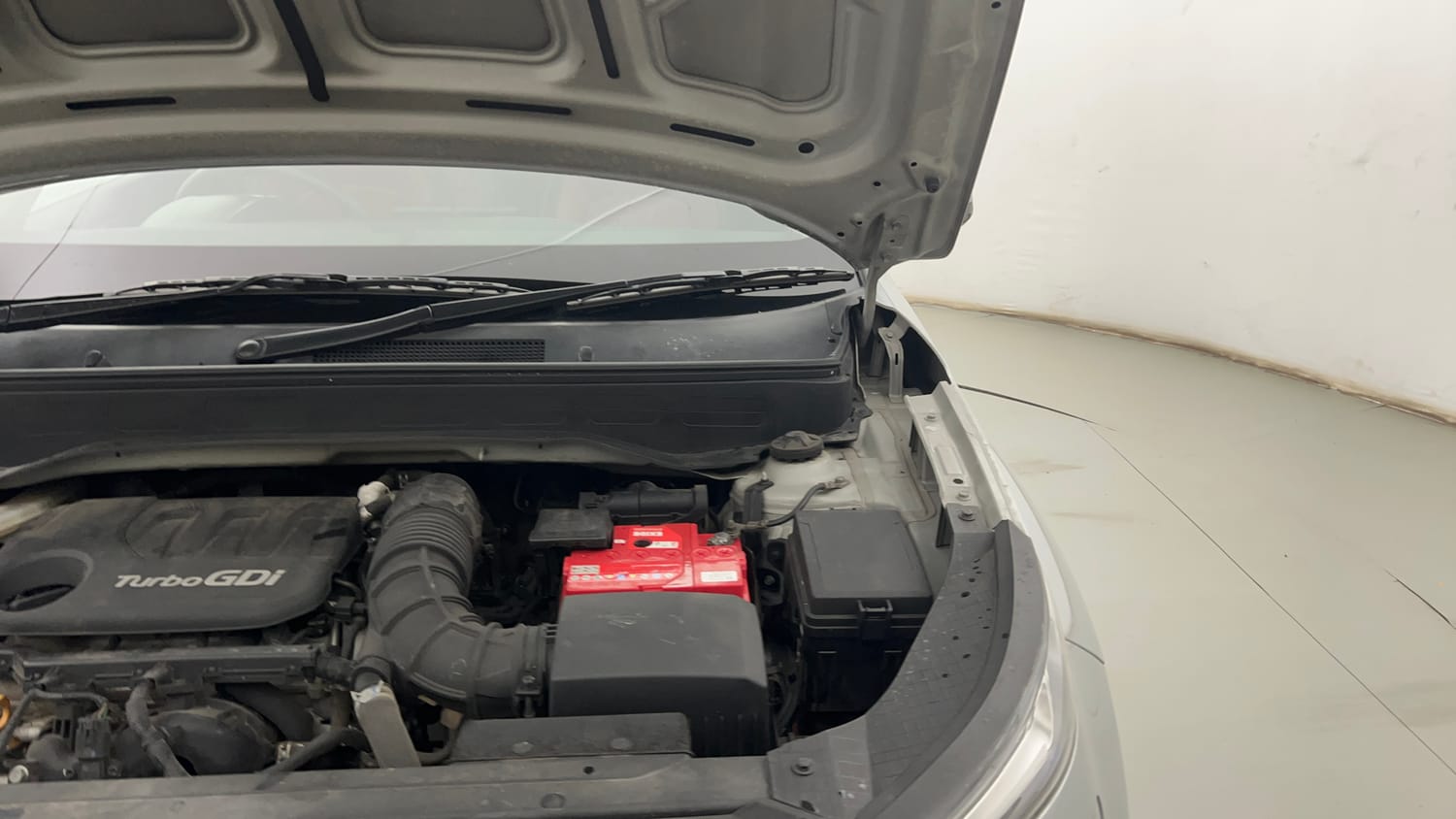 Used 2019 Hyundai Venue SX Plus 1.0 Turbo DCT Petrol Automatic engine ENGINE LEFT SIDE HINGE & APRON VIEW