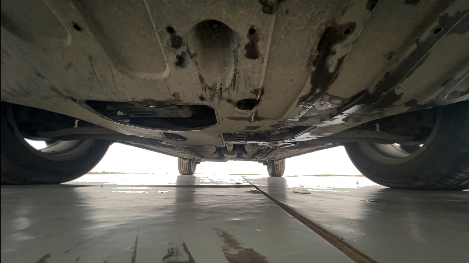 Used 2019 Hyundai Venue SX Plus 1.0 Turbo DCT Petrol Automatic extra FRONT LEFT UNDERBODY VIEW