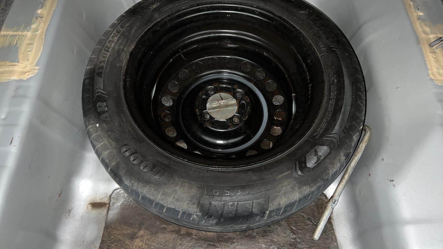 Used 2016 Honda City V Petrol Manual tyres SPARE TYRE VIEW