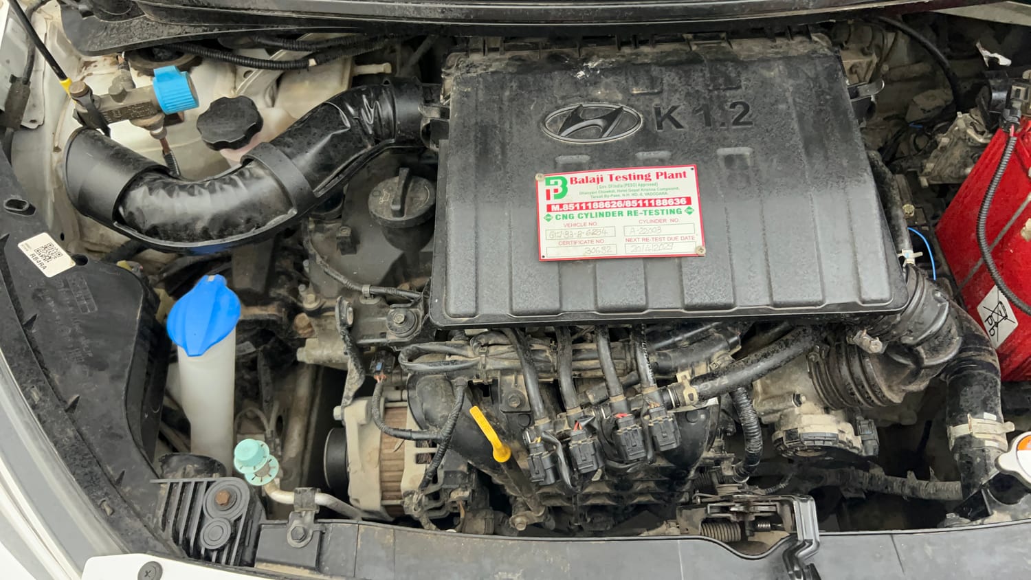 Used 2020 Hyundai Xcent S Petrol+cng(outside fitted) Cng Manual engine ENGINE RIGHT SIDE VIEW