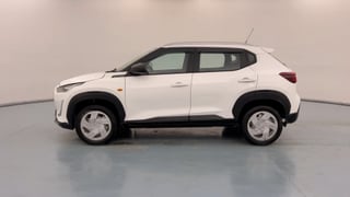Used 2021 Nissan Magnite XE Petrol Manual exterior LEFT SIDE VIEW