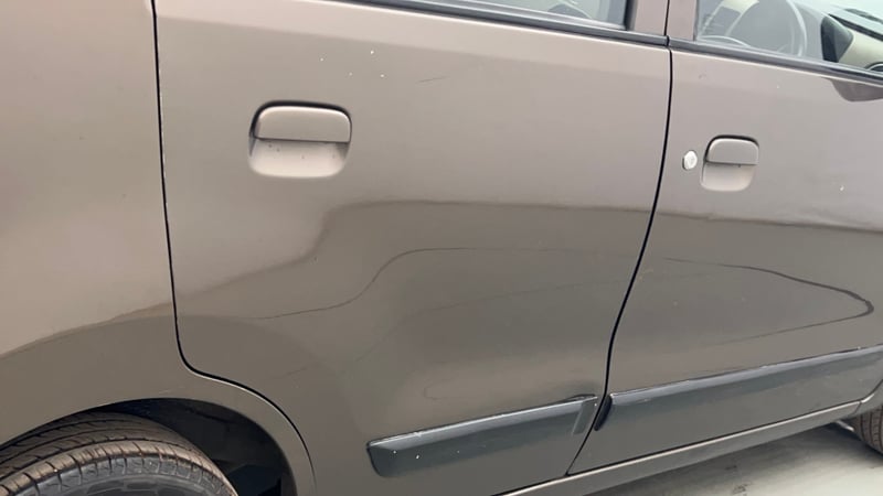 Used 2017 Maruti Suzuki Wagon R 1.0 VXI AMT Petrol Automatic dents MINOR SCRATCH