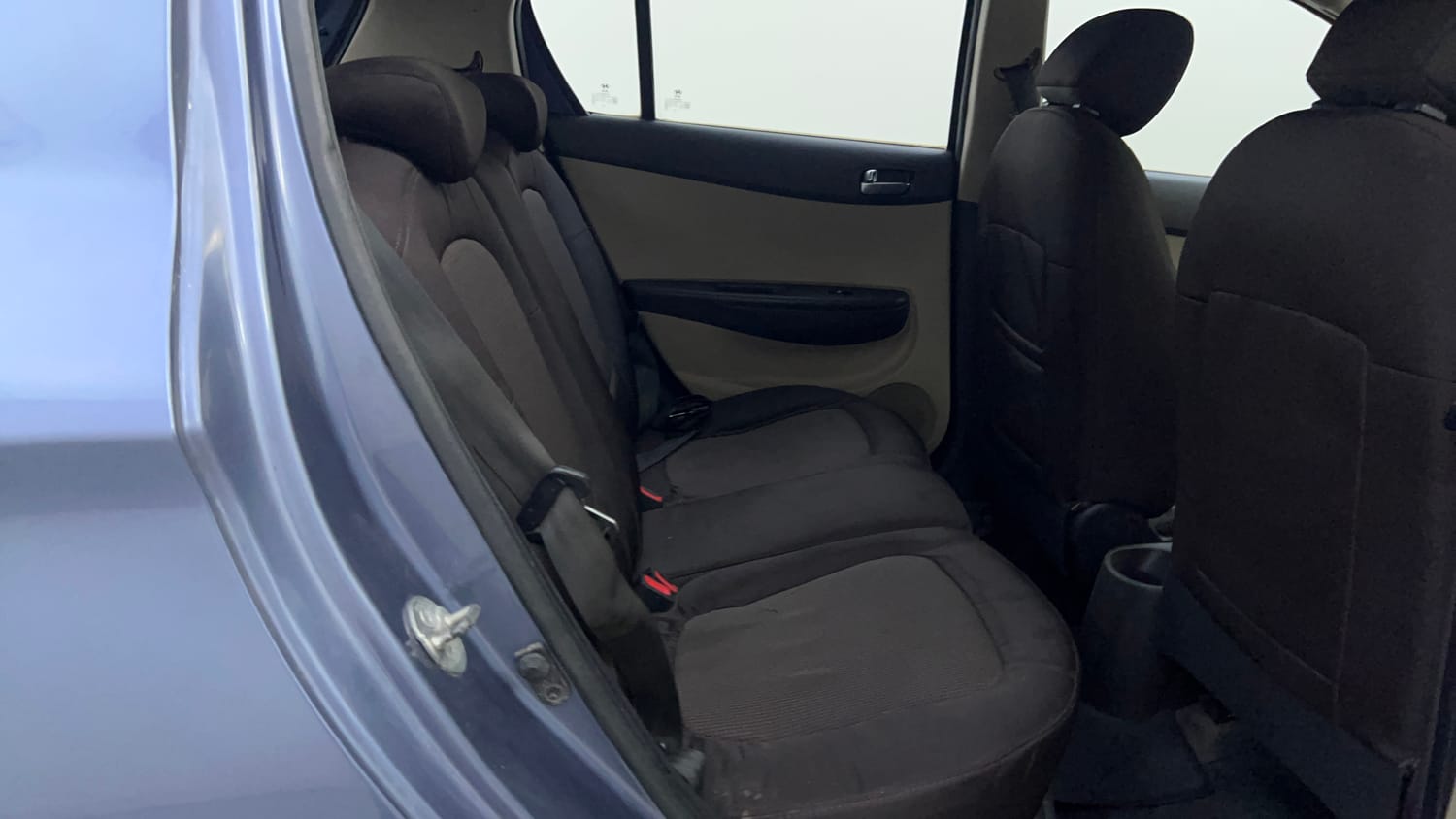 Used 2013 Hyundai i20 Sportz 1.2 Petrol Manual interior RIGHT SIDE REAR DOOR CABIN VIEW
