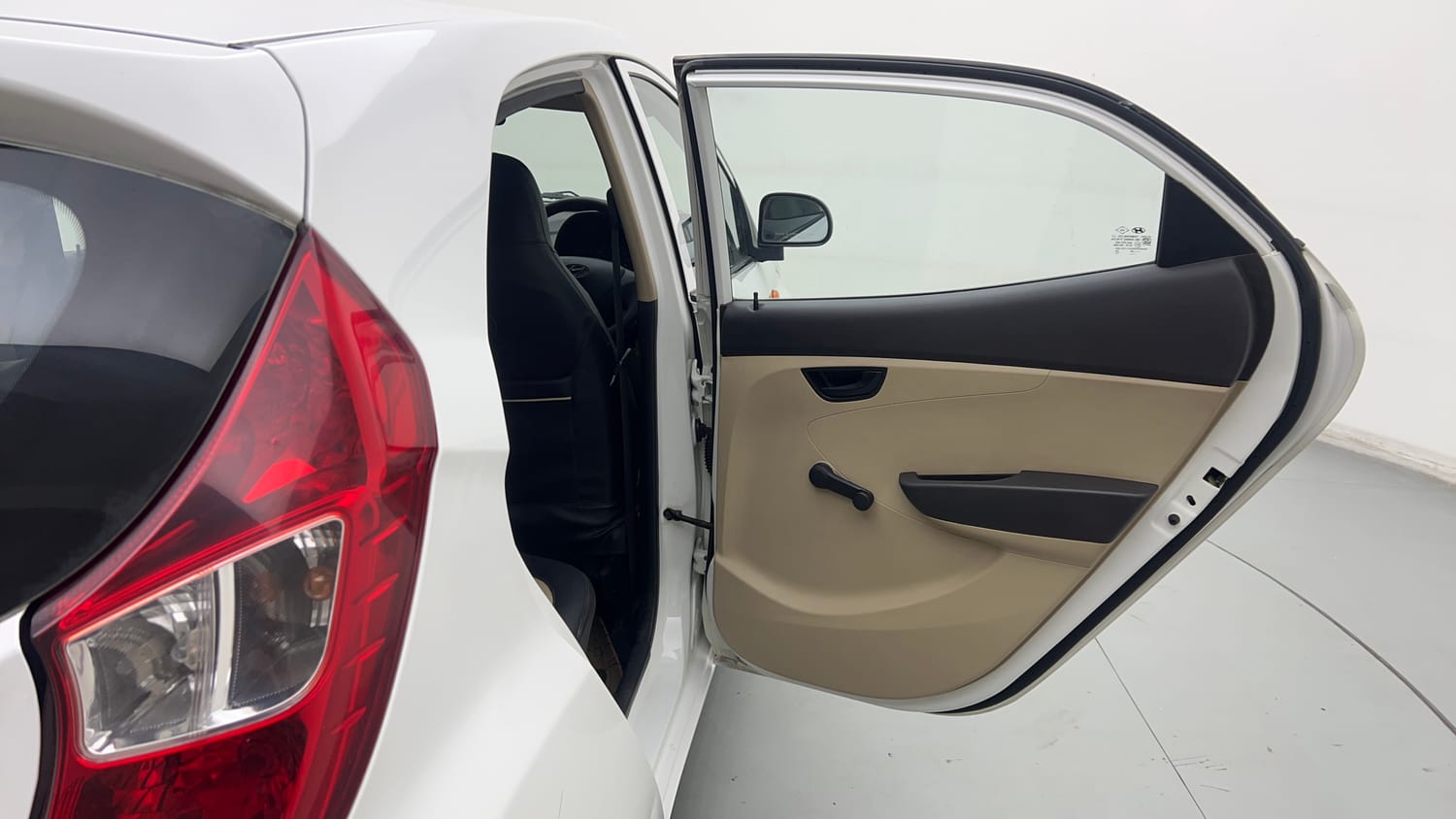 2015 Hyundai Eon Era +-20