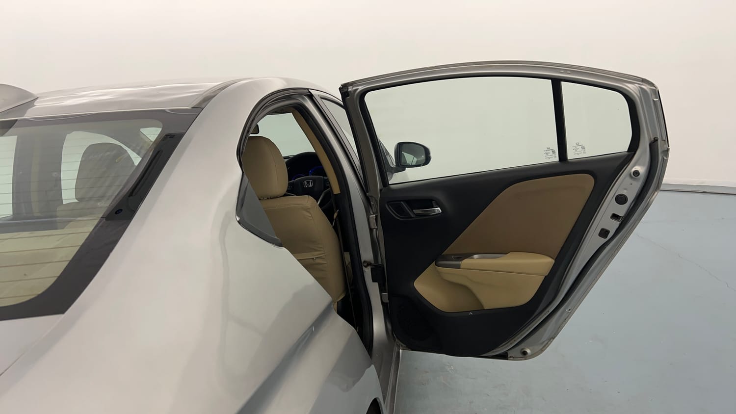 Used 2016 Honda City V Petrol Manual interior RIGHT REAR DOOR OPEN VIEW
