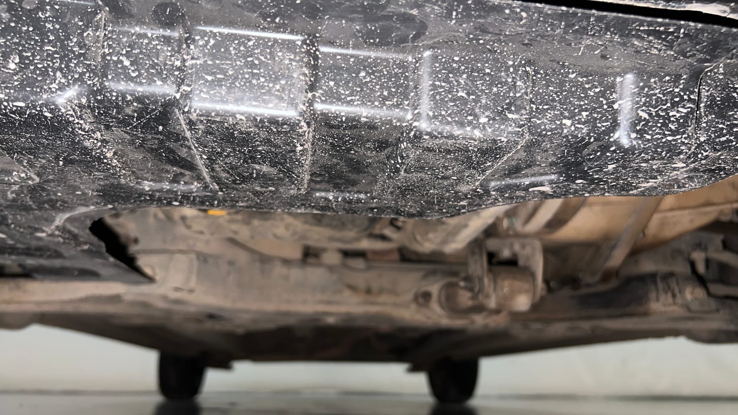 Used 2013 Hyundai i20 Sportz 1.2 Petrol Manual extra FRONT LEFT UNDERBODY VIEW