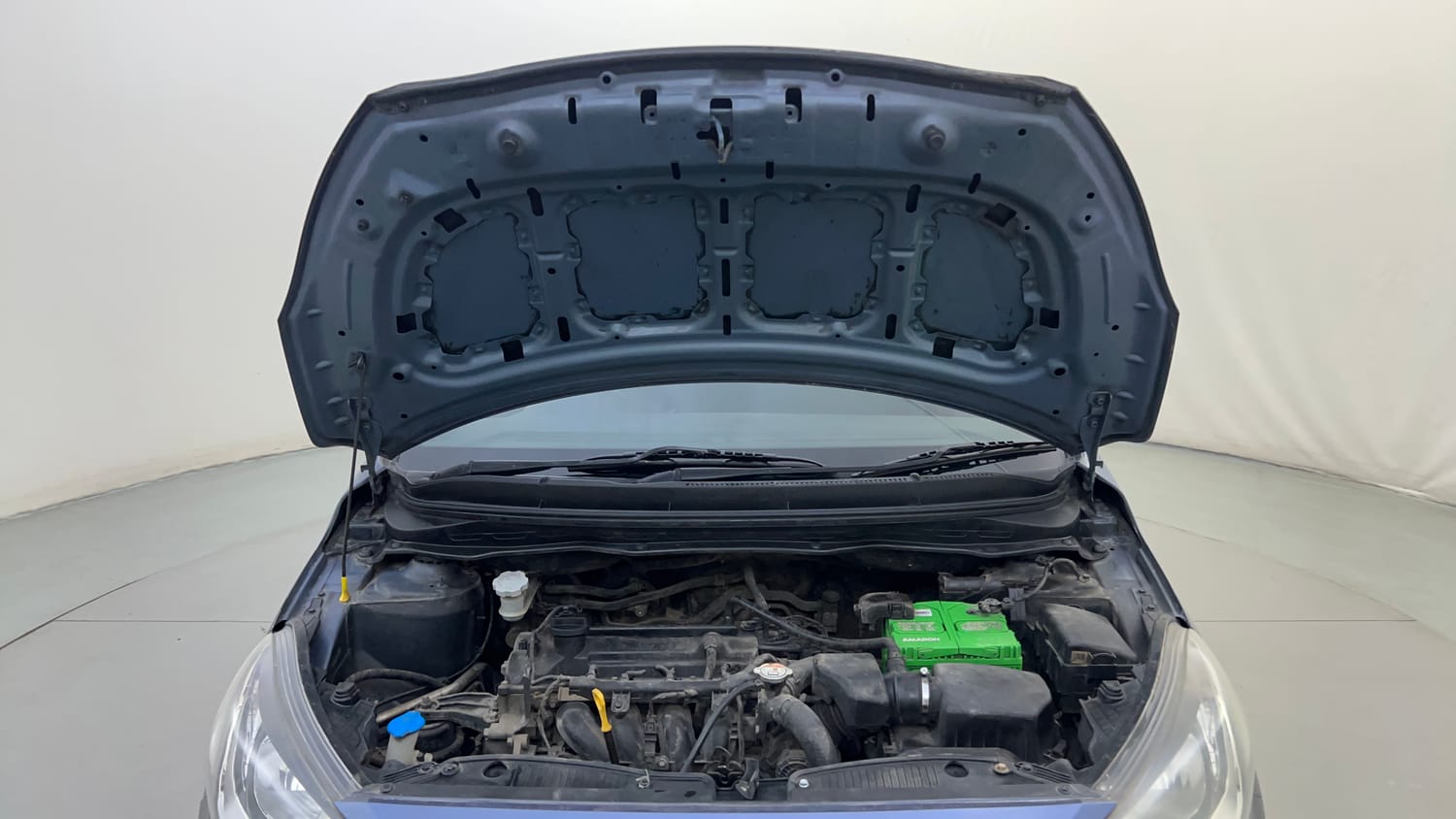 Used 2013 Hyundai i20 Sportz 1.2 Petrol Manual engine ENGINE & BONNET OPEN FRONT VIEW
