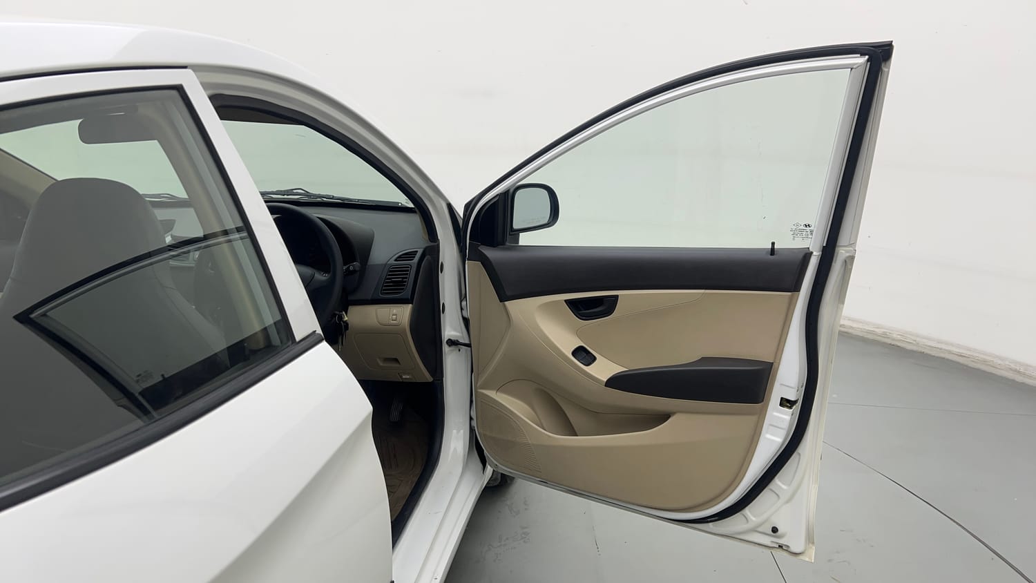 2015 Hyundai Eon Era +-19