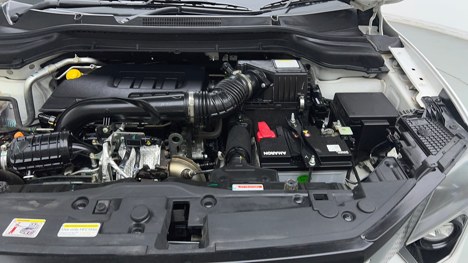 Used 2025 Mahindra XUV 3XO AX5L 1.2 Petrol Petrol Manual engine ENGINE LEFT SIDE VIEW