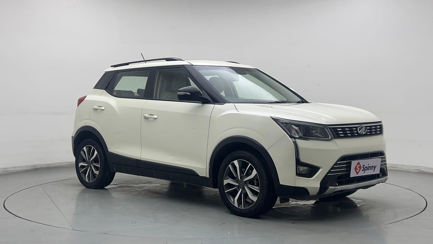 2021 Mahindra XUV 300 W8 (O) 1.2 Petrol-6