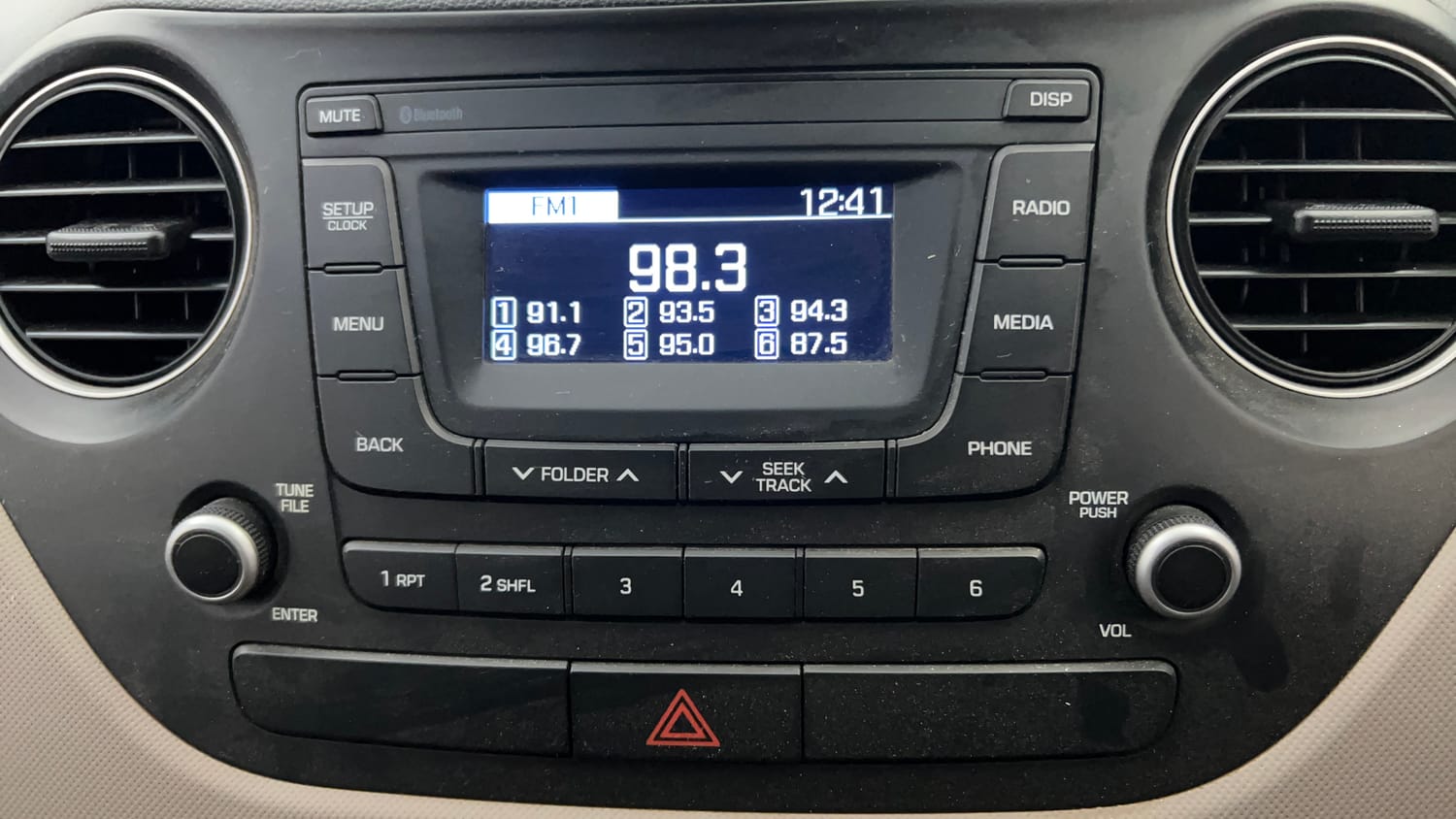 Used 2020 Hyundai Xcent S Petrol+cng(outside fitted) Cng Manual top_features Integrated (in-dash) music system