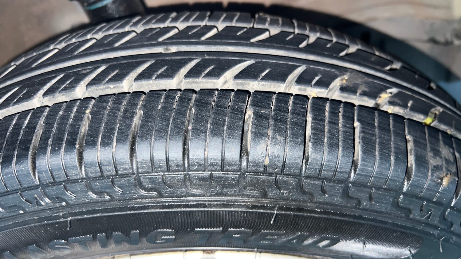 Used 2018 Maruti Suzuki Wagon R LXI CNG Cng Manual tyres RIGHT FRONT TYRE TREAD VIEW