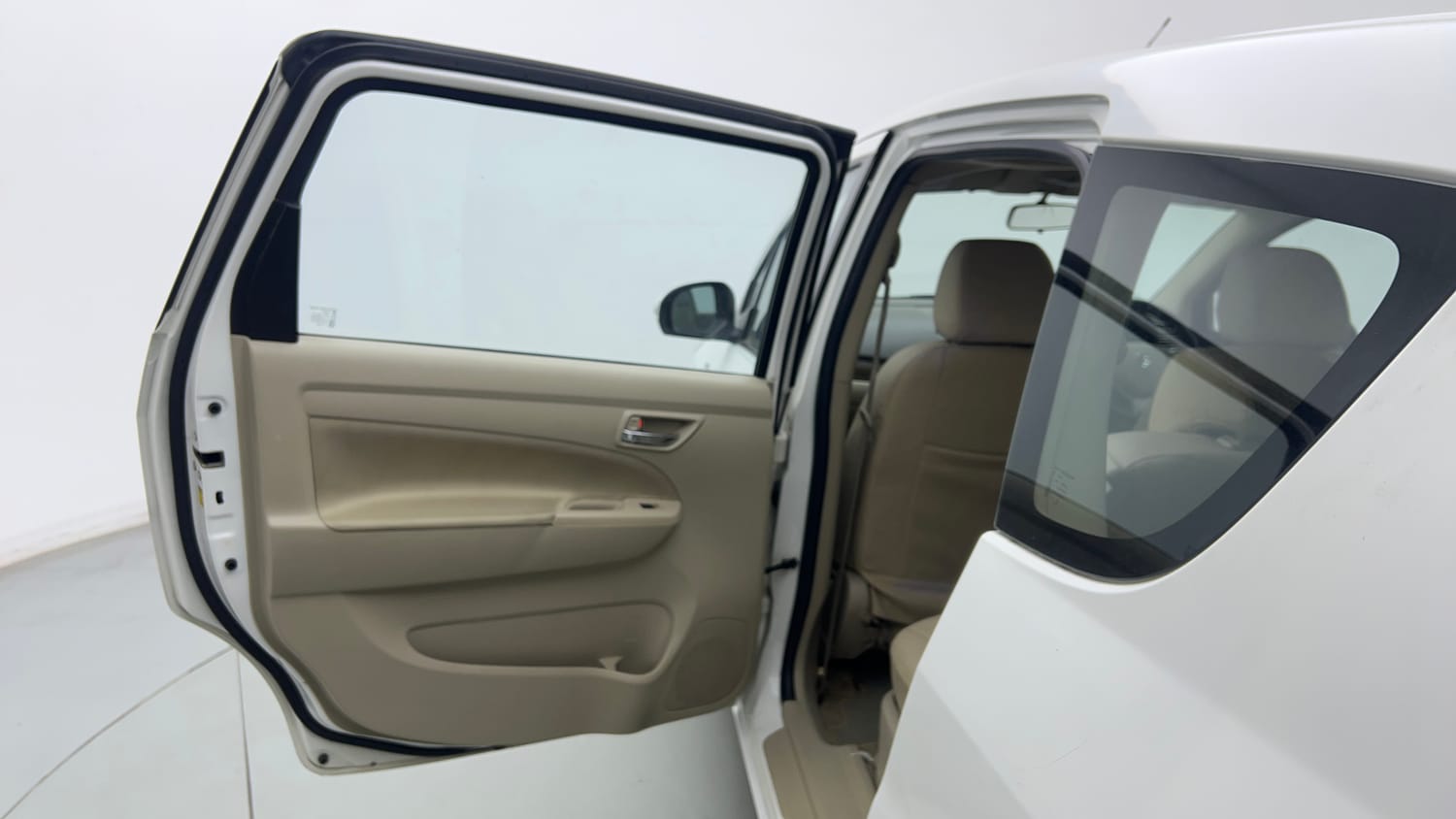 Used 2016 Maruti Suzuki Ertiga VXI Petrol Manual interior LEFT REAR DOOR OPEN VIEW