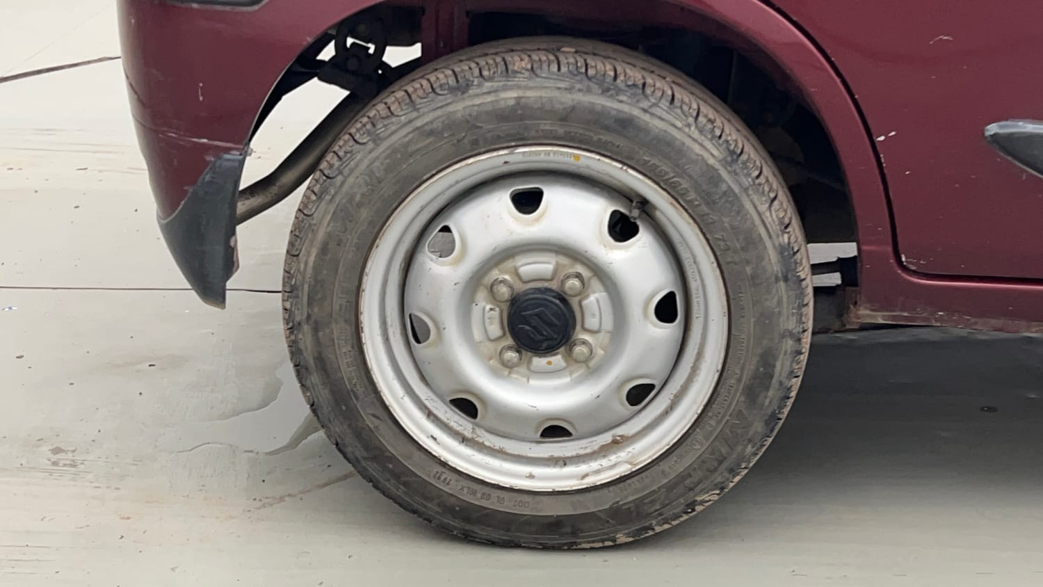 Used 2012 Maruti Suzuki Alto K10 LXi Petrol Manual tyres RIGHT REAR TYRE RIM VIEW