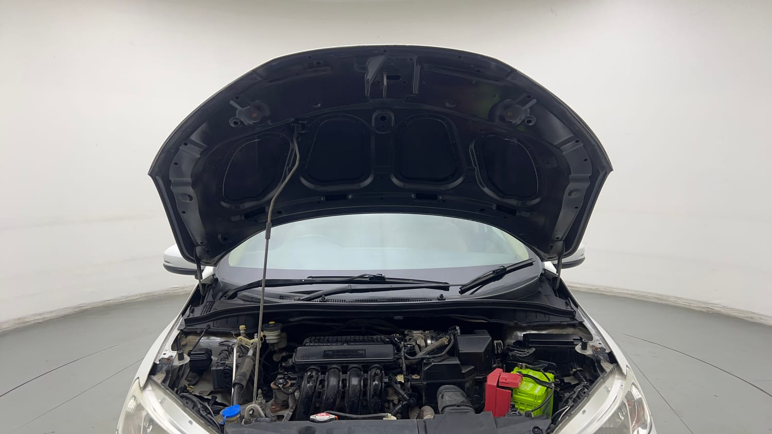 Used 2015 Honda City V Petrol Manual engine ENGINE & BONNET OPEN FRONT VIEW