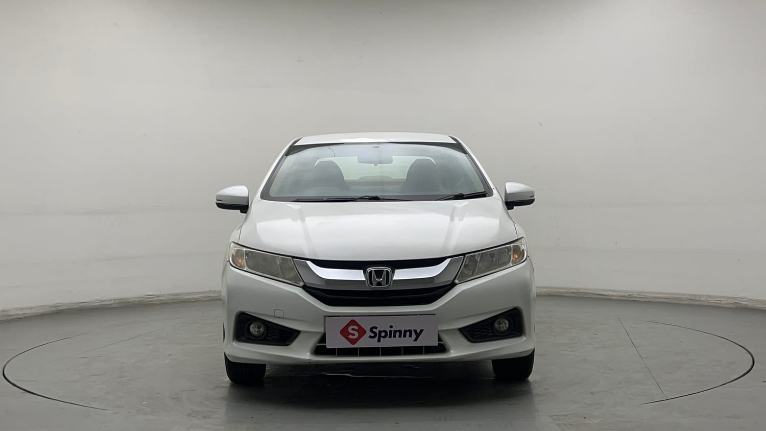 Used 2015 Honda City V Petrol Manual exterior FRONT VIEW