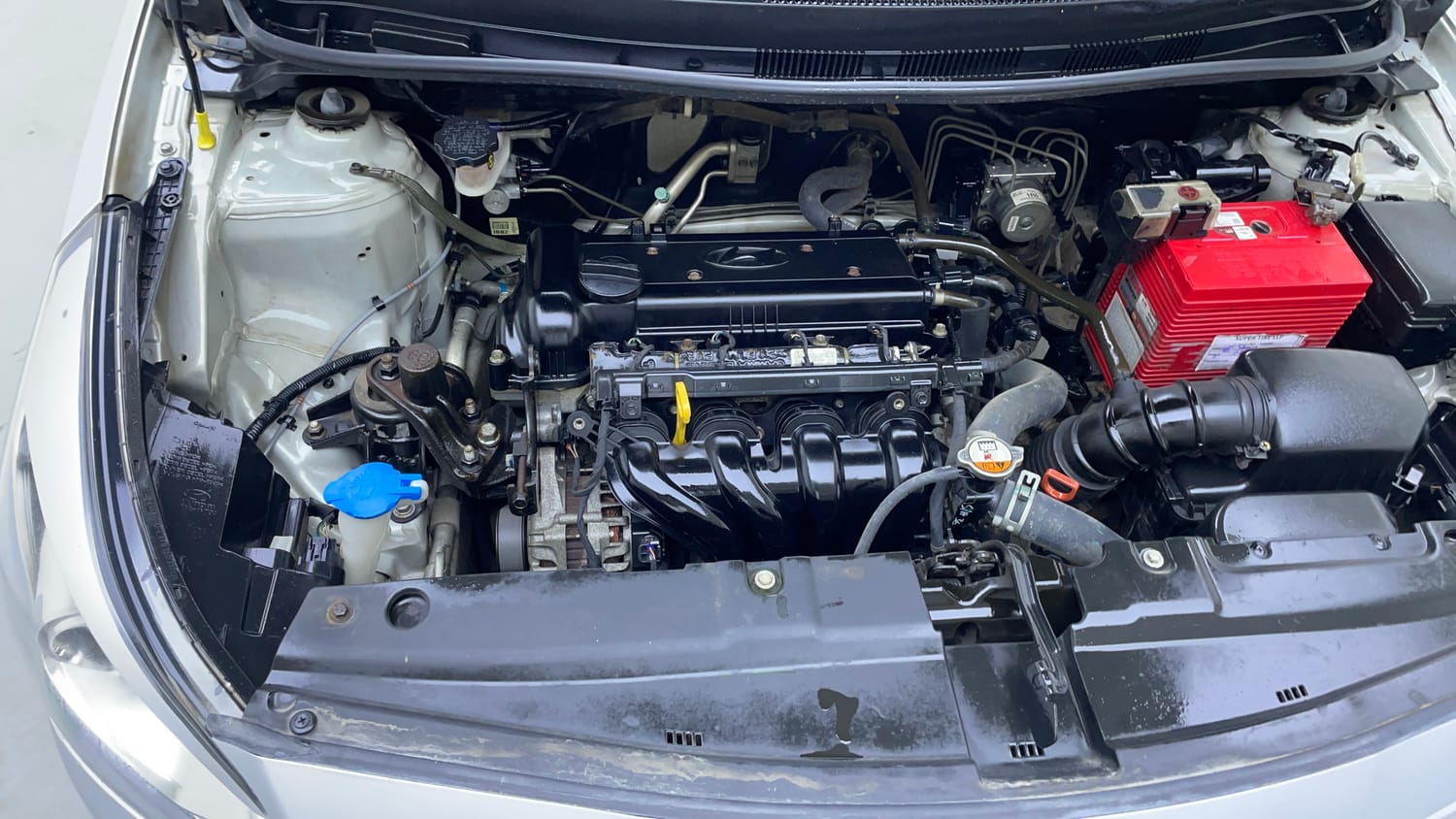 Used 2017 Hyundai Verna 1.6 VTVT SX AT Petrol Automatic engine ENGINE RIGHT SIDE VIEW