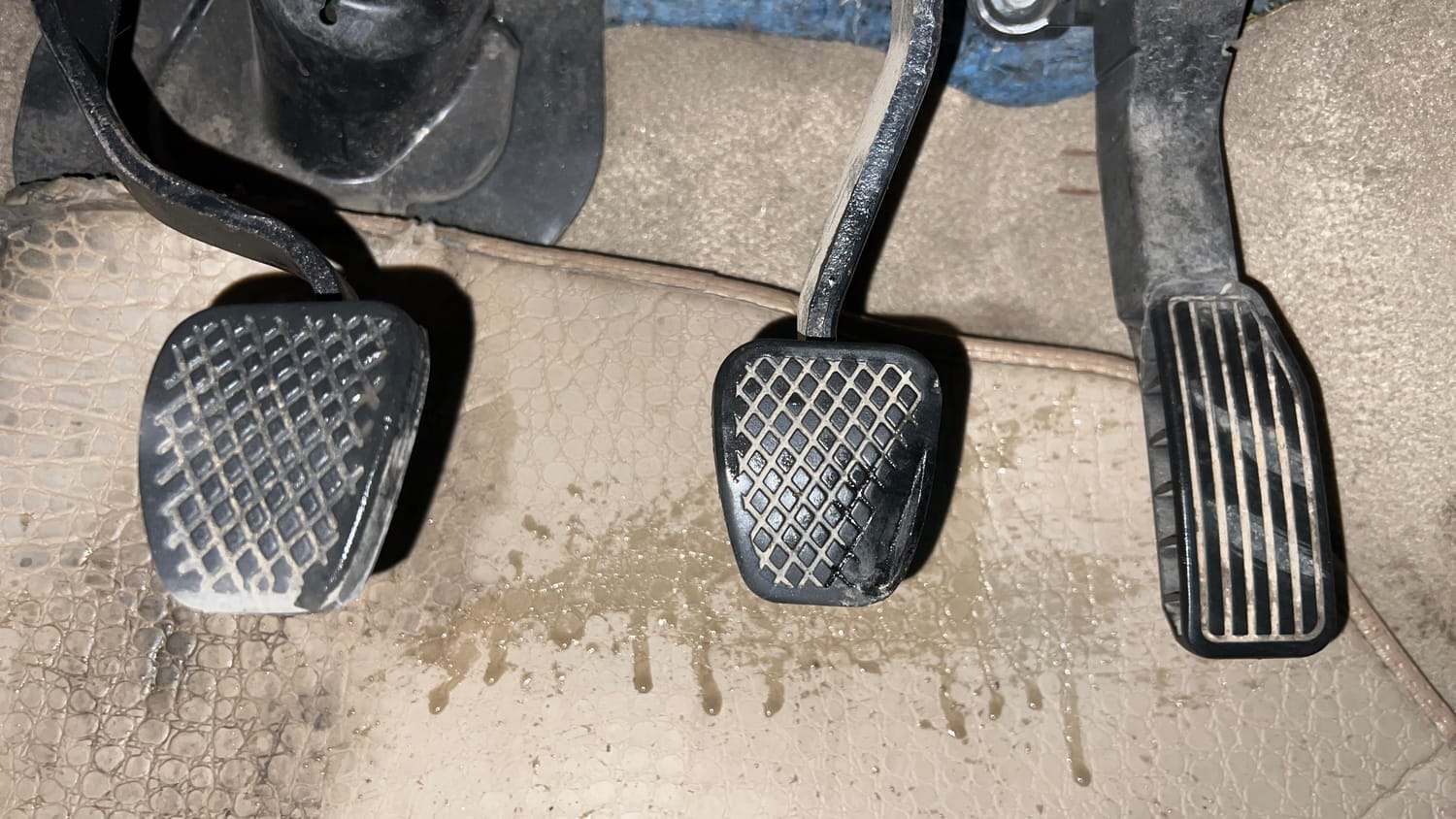 Used 2015 Honda City V Petrol Manual interior PEDALS VIEW