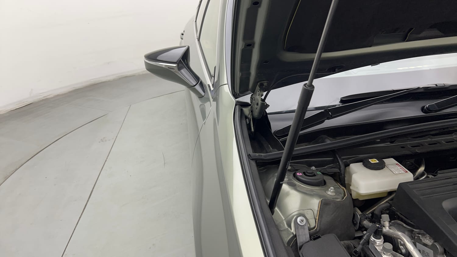 2025 Lexus ES 300h Luxury-31