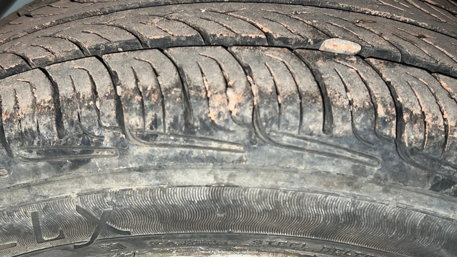 Used 2012 Maruti Suzuki Alto K10 LXi Petrol Manual tyres RIGHT REAR TYRE TREAD VIEW