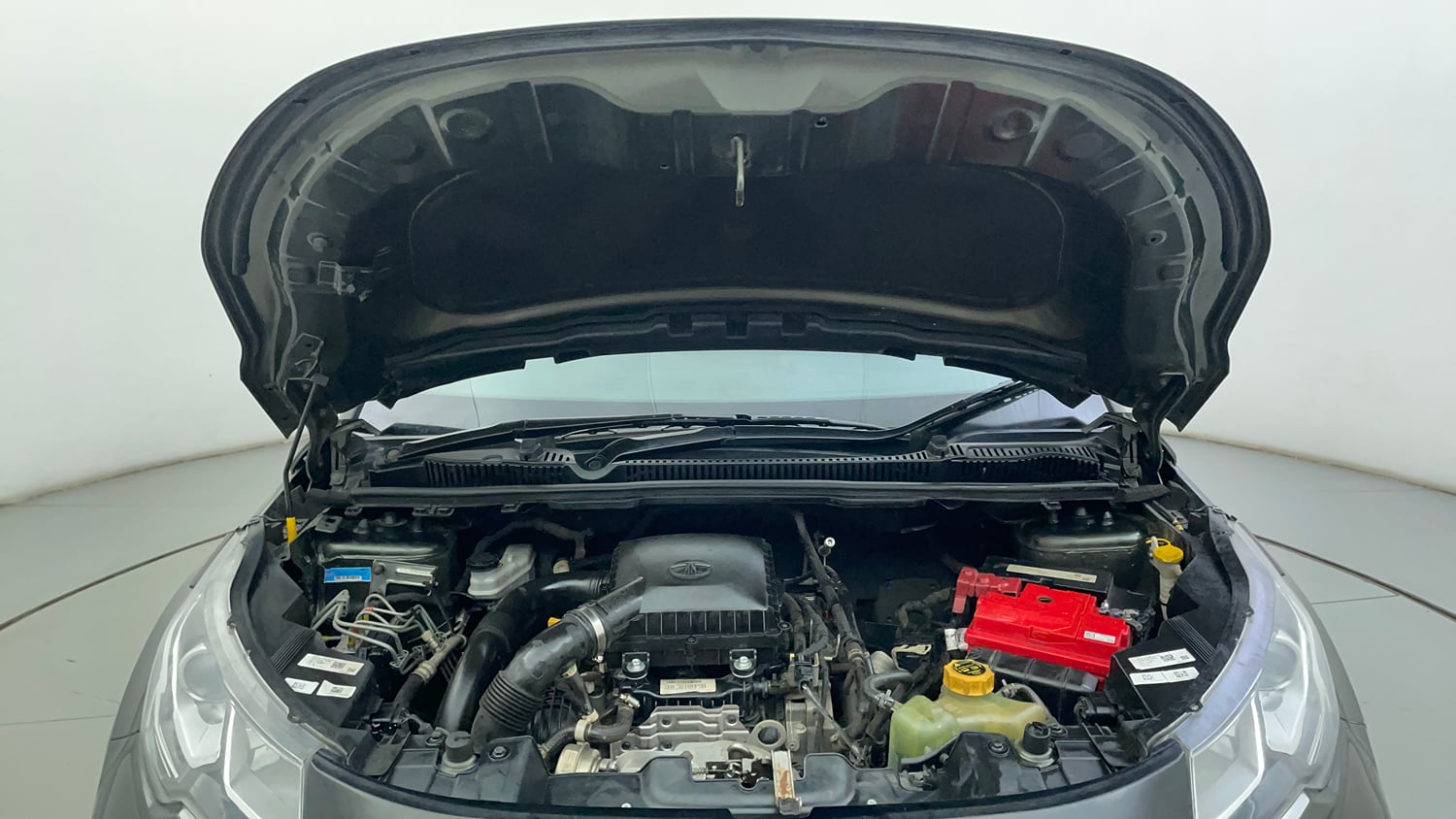 Used 2021 Tata Nexon XZA Plus (O) Dual Tone Petrol Automatic engine ENGINE & BONNET OPEN FRONT VIEW
