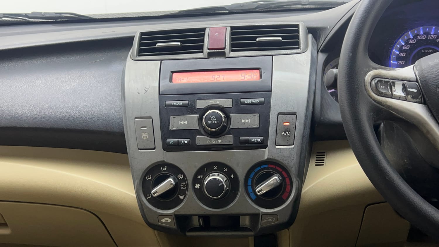 Used 2013 Honda City 1.5 S MT Petrol Manual interior MUSIC SYSTEM & AC CONTROL VIEW