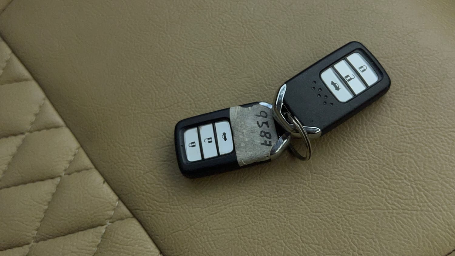 Used 2018 Honda City V Petrol Petrol Manual extra CAR KEY VIEW