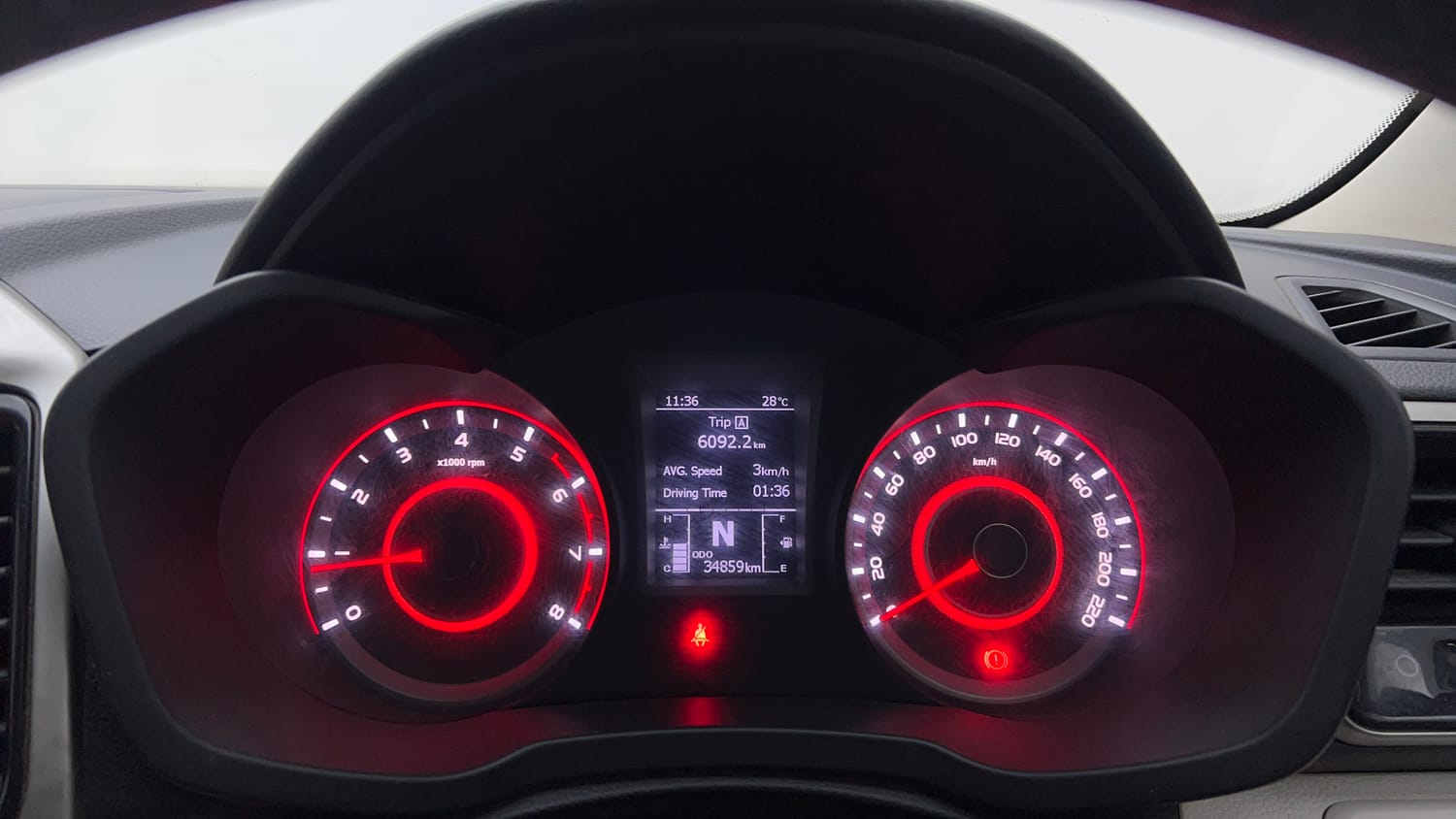 2020 Mahindra XUV 300 W8 1.2 Petrol-15