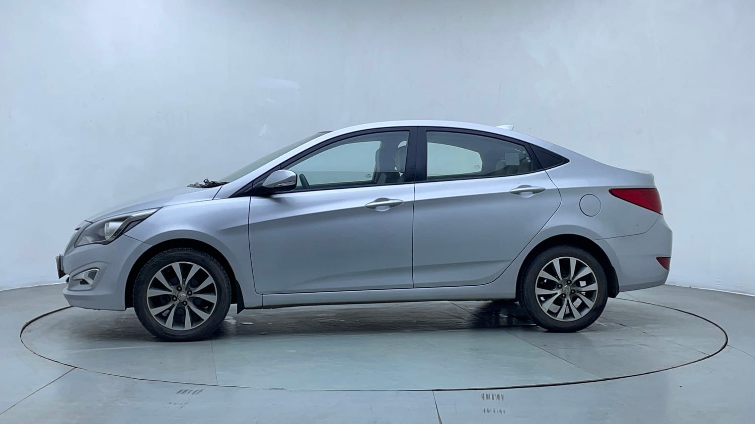 Used 2017 Hyundai Verna 1.6 VTVT SX AT Petrol Automatic exterior LEFT SIDE VIEW