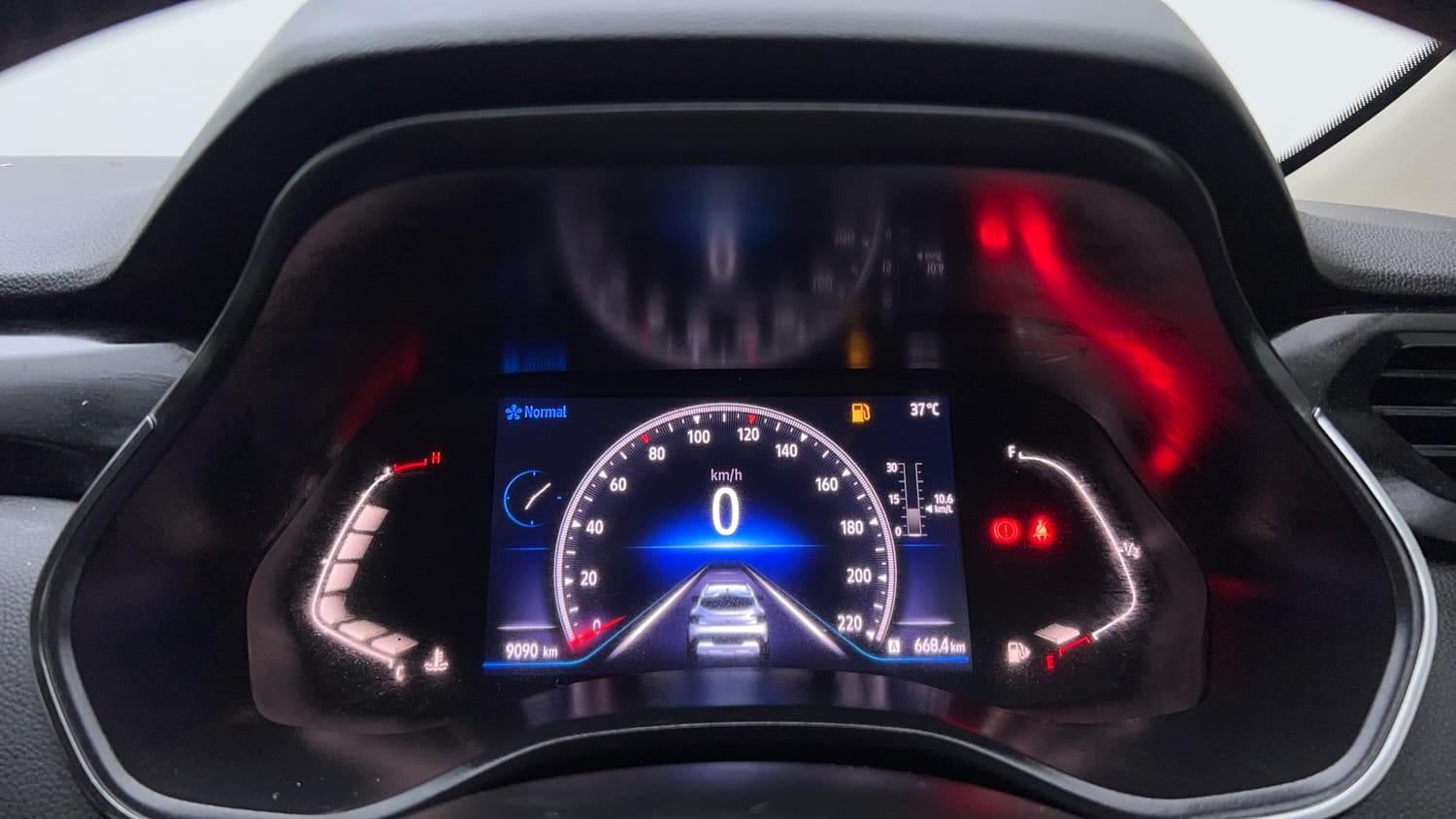 2023 Renault Kiger RXZ MT-15