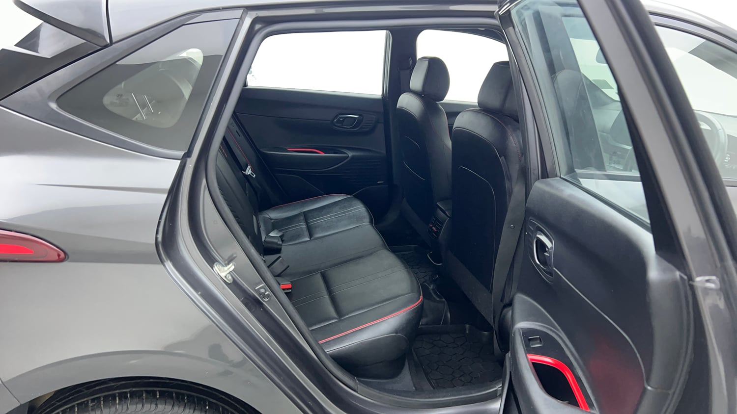 Used 2022 Hyundai i20 N Line N8 1.0 Turbo DCT Petrol Automatic interior RIGHT SIDE REAR DOOR CABIN VIEW