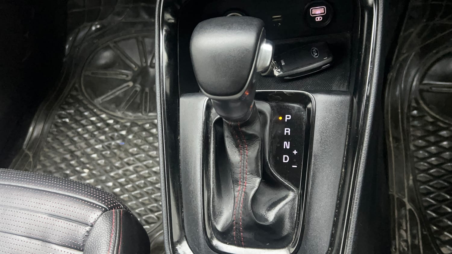 2020 Kia Sonet GTX Plus 1.0 DCT-16